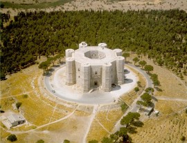 casteldelmonte casteldelmonte